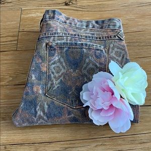 FREE PEOPLE SKINNY JEANS